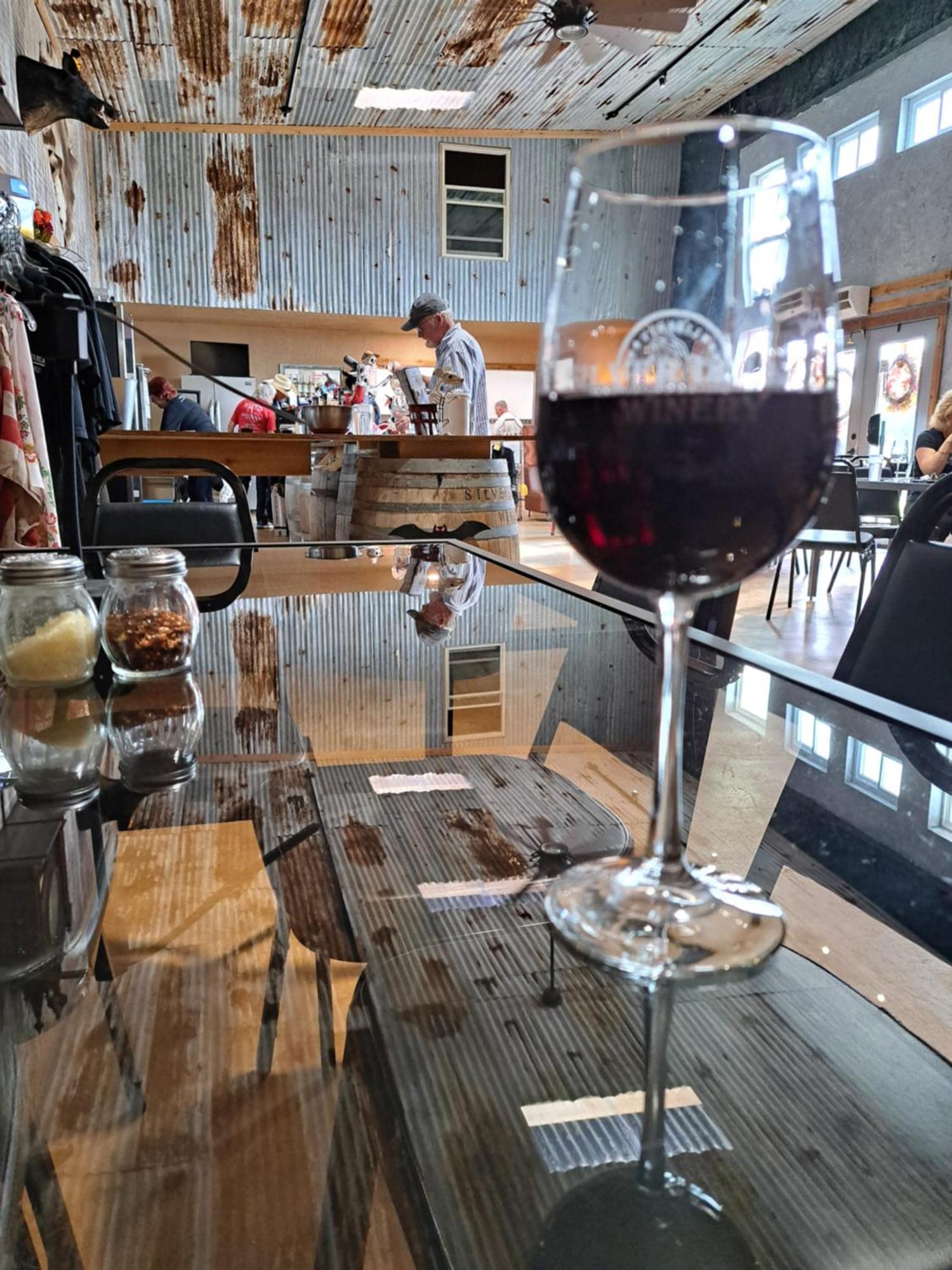 The Container Retreat @ 290 Wine Trail #10 Welcome Friends! Hye Екстер'єр фото